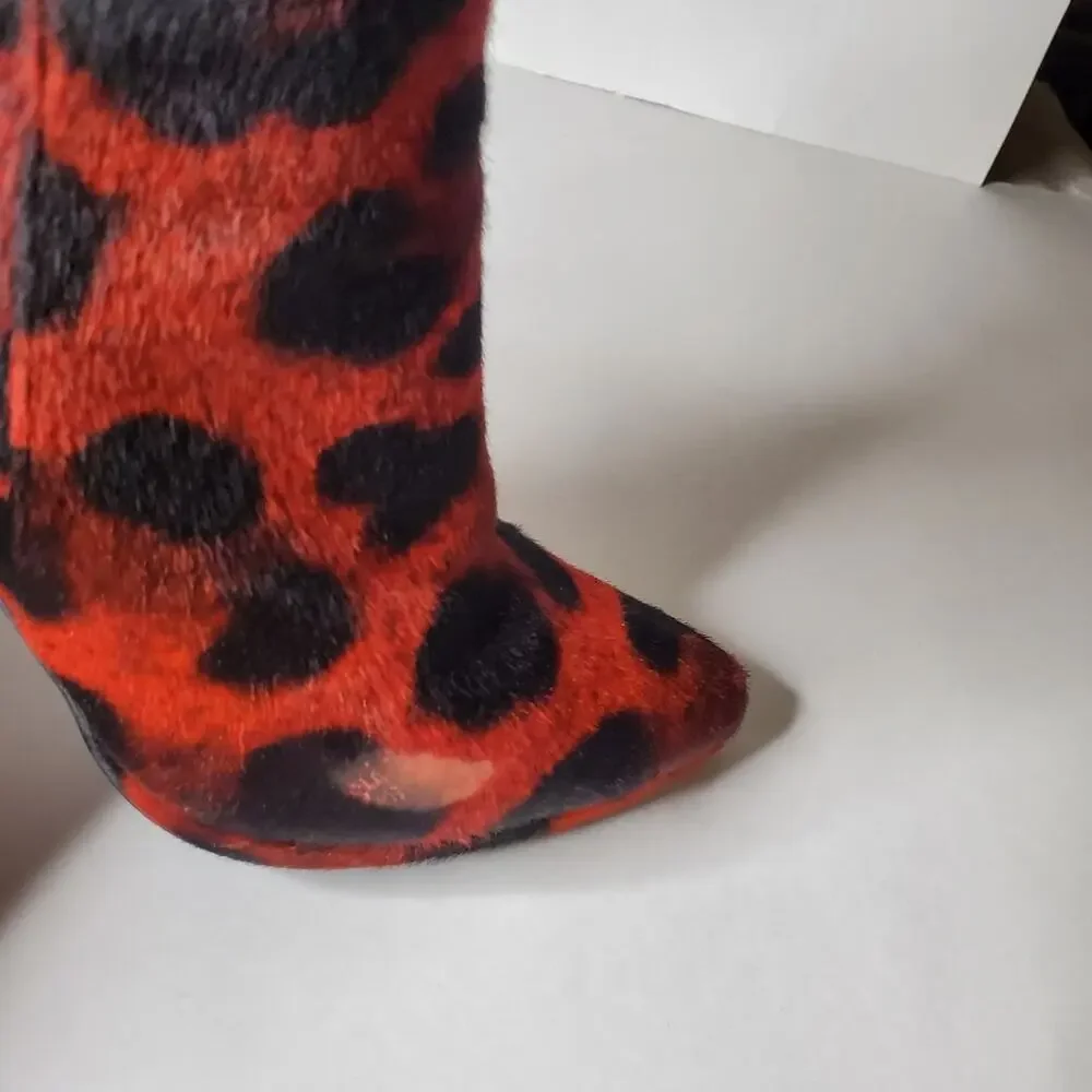 Stuart Weitzman Backflip red animal print heeled Booties Size 6 ***FLAWED ****
